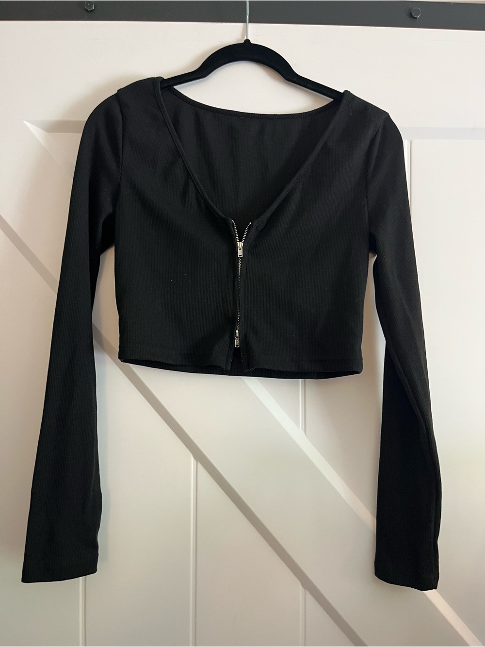 Black Zip-Front Cropped Tee
